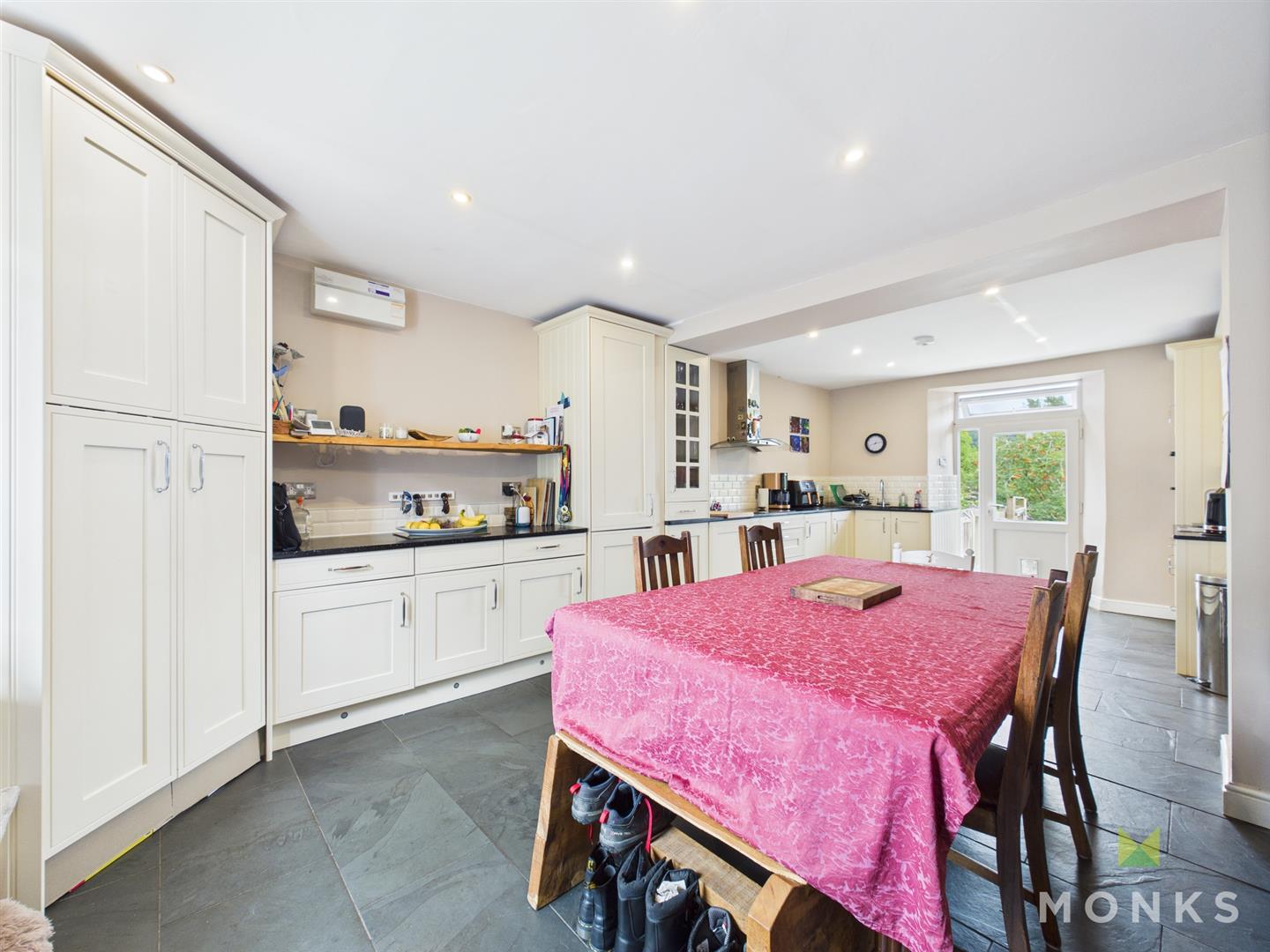 Glandeg High Street, Llangollen, LL20 7EG For Sale